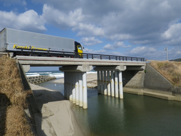 国道9号恵堂橋外補修工事の写真